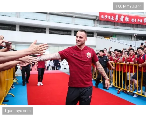 阿瑙托维奇再掀足坛风云，持续引领世界足球新潮流