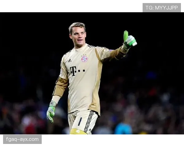 诺伊尔与卡西利亚斯：反应型和出击型门将风格对比分析