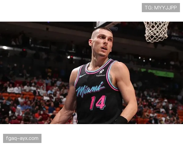 希罗凭借三分与突破拉开差距，提升球队关键时刻火力