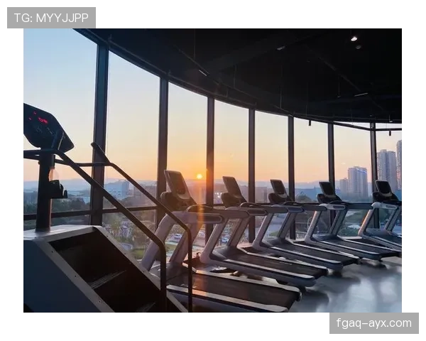 吴柳芳这训练强度，凌晨四点健身房打卡是认真的？